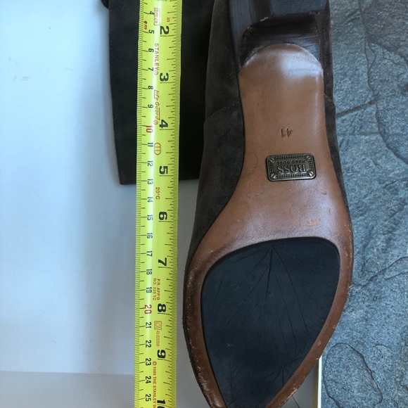 Hugo Boss Boots - Picture 9 of 11